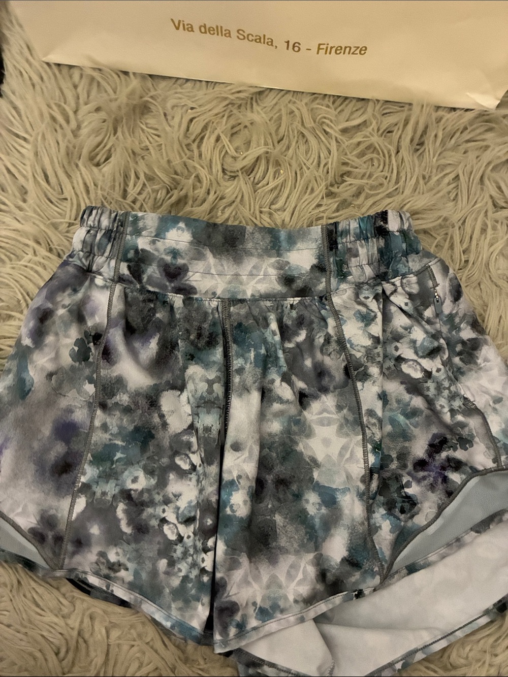 Hottie hits lululemon Floral Watercolor Active Shorts in Teal, Gray & White
